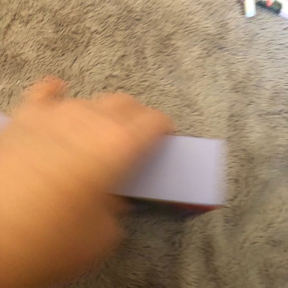 LIP &POP EDITION BTS | AMOREPACIFIC lip sleeping mask in 3 different scents 8g - Picture 5 of 9